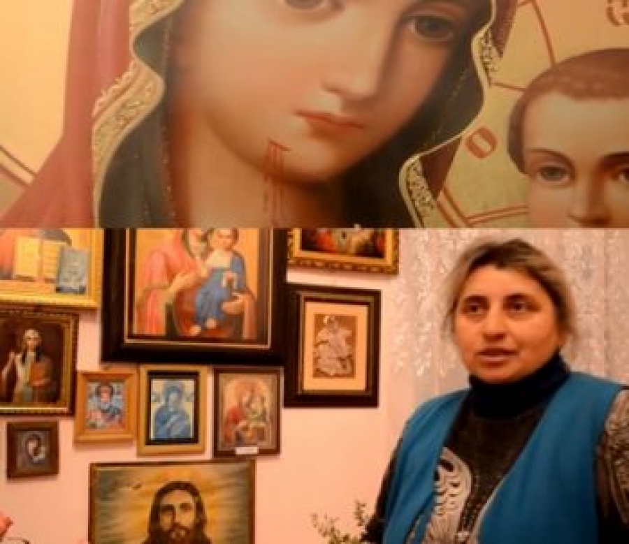 Miracle in Bleeding Virgin Mary icon in the village of