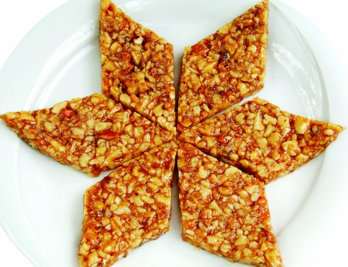 Gozinaki – Most favorite Georgian candy - GeorgianJournal